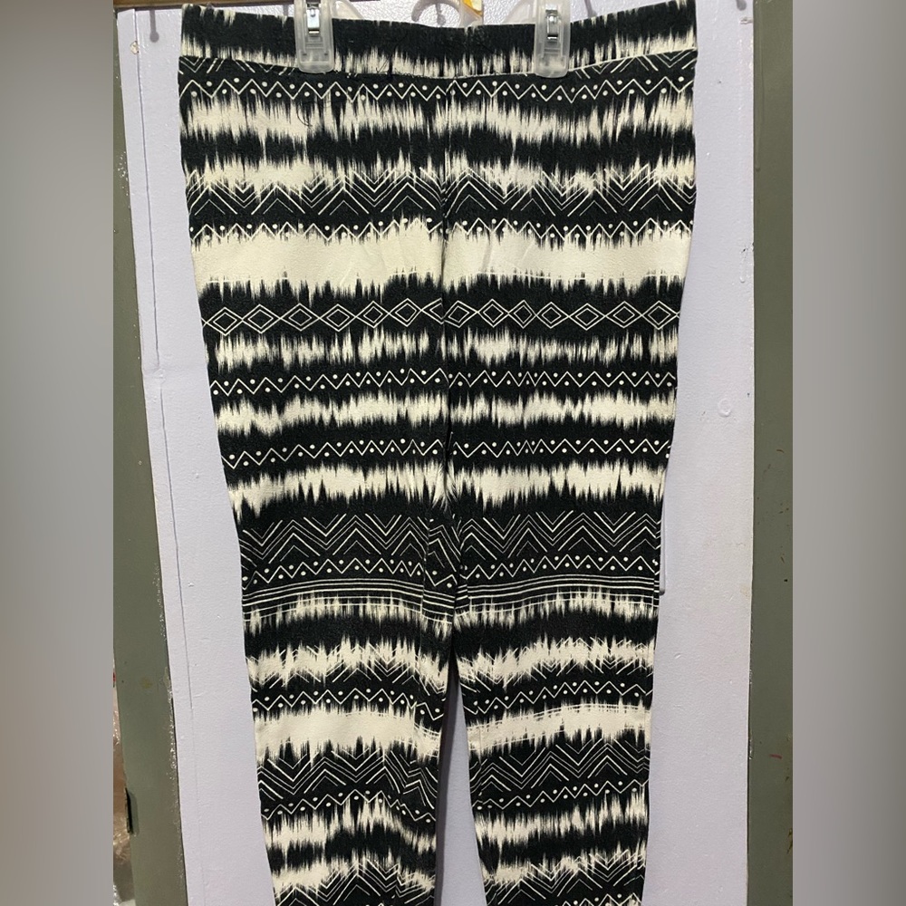 Used Pants. Brand is “Express”.